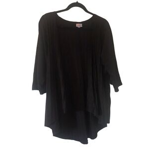 Like new LuLaRoe Lindsey medium (10-18) black ribbed kimono